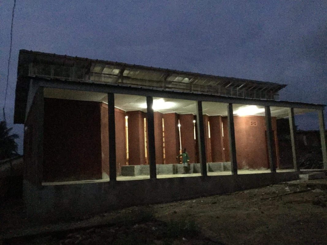 un-scout-blogueur-ivoirien-a-linitiative-dune-bibliotheque